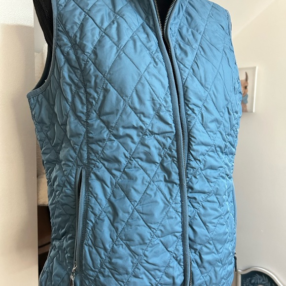 Eddie Bauer Blue Quilted Vest- medium - Picture 10 of 10